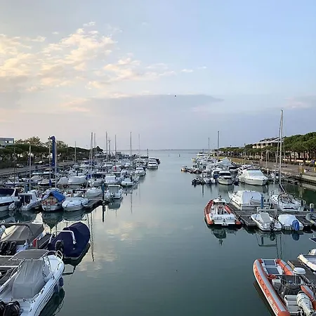 Apartment Stylish Flat For A Perfect Getaway In Lignano Lignano Sabbiadoro